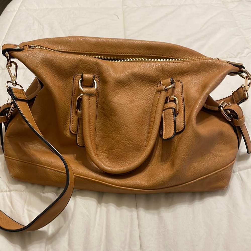 Urban Expressions tote/crossbody. Tan/black and white interiors. VGUC.